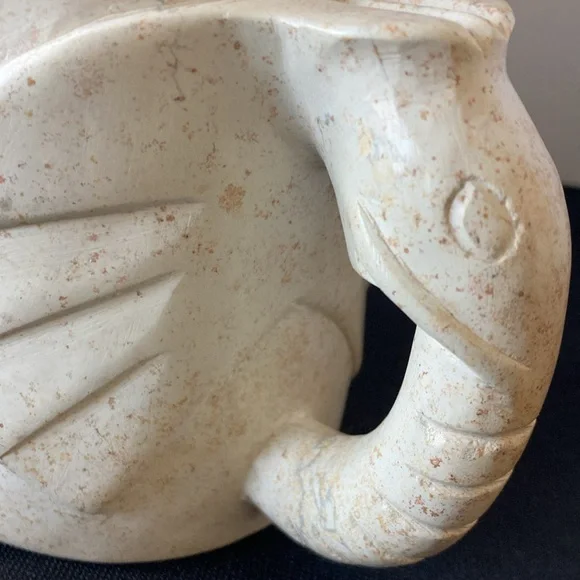 Hand-carved Elephant Mug - Picture 4 of 7